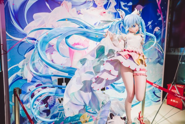 Vocaloid 初音未来 未来有你 2020ver. 等身雕塑