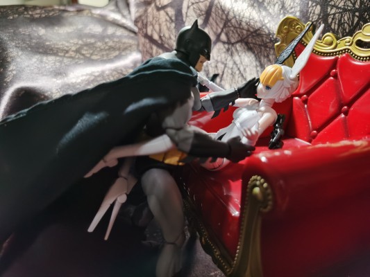 MAFEX No.126 MAFEX 蝙蝠侠“缄默”黑色Ver.