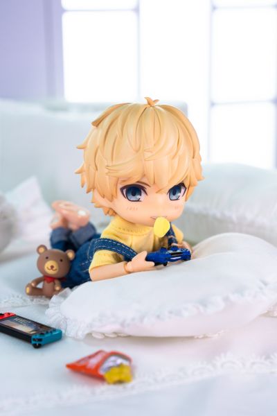 恋与制作人 周棋洛