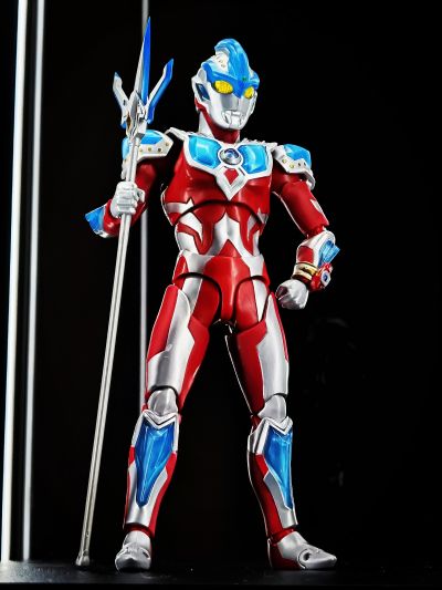 S.H.Figuarts 银河奥特曼 斯特利姆形态