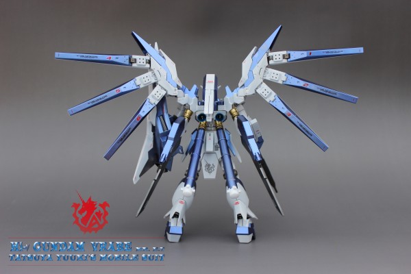HGBF 1/144 Hi-ν 高达勇气型