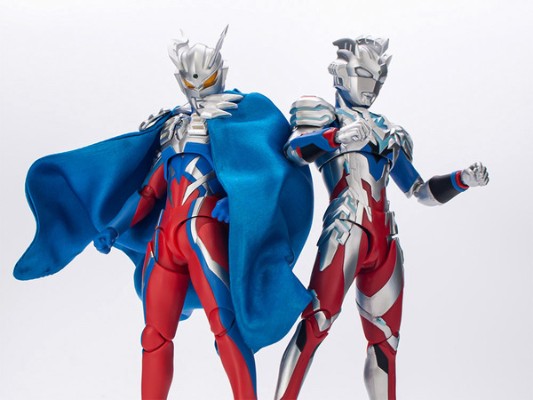 S.H.Figuarts  赛罗披风