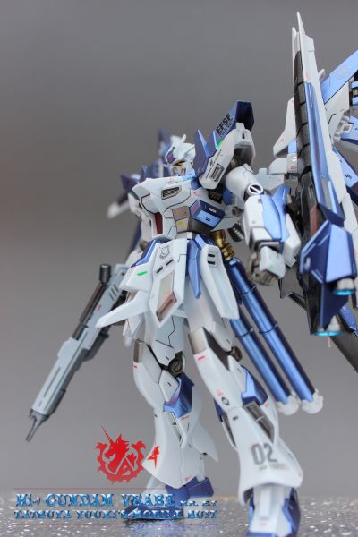 HGBF 1/144 Hi-ν 高达勇气型