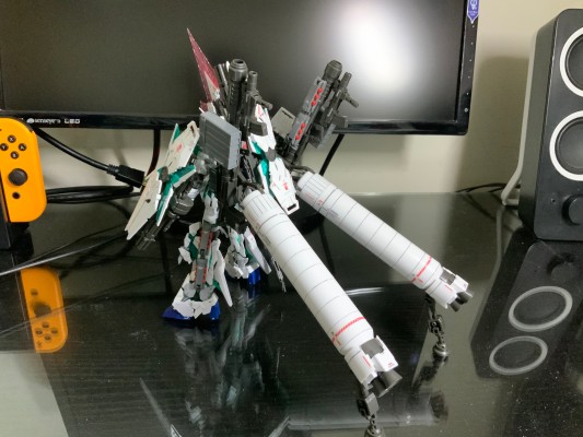 RG 1/144  全装独角兽高达