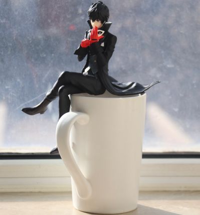 压泡面手办 女神异闻录5皇家版 主人公 雨宫莲