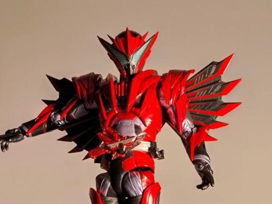 S.H.Figuarts 假面骑士零一 假面骑士迅 激燃雄鹰