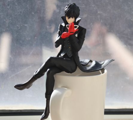 压泡面手办 女神异闻录5皇家版 主人公 雨宫莲