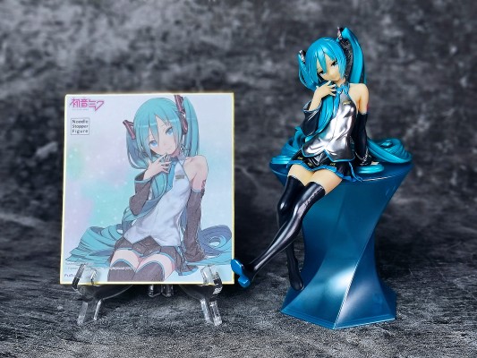 压泡面 初音未来 珠光版
