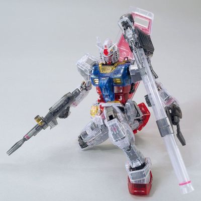 MG 1/100 机动战士高达 RX-78-2 高达 Ver.3.0 高达基地限定彩色透明版