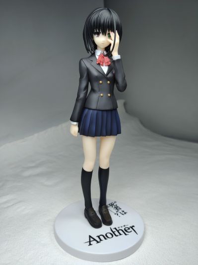 Another(アナザー) 见崎鸣 