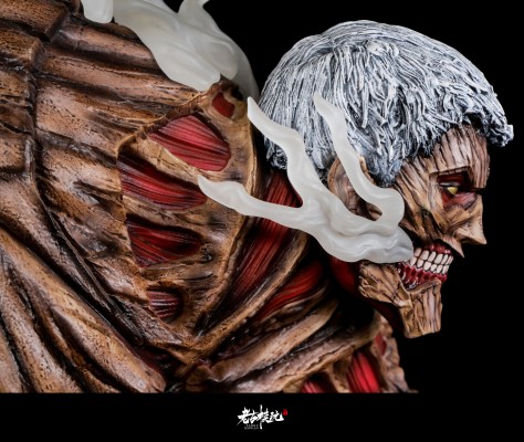 Elite Exclusive Statue 进击的巨人 巨人&三笠·阿克曼&铠之巨人