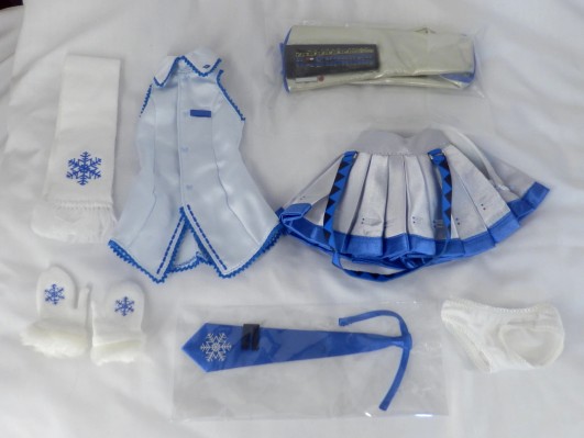 Dollfie Dream DD VOCALOID 初音未来 雪初音