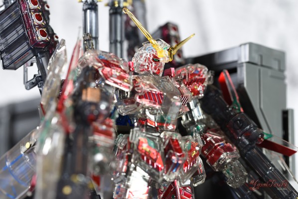 HGUC 机动战士高达UC RX-0 全装甲独角兽高达 Red Coated frame/Mechanical Clear ver. 