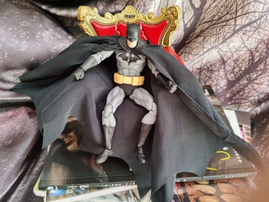 MAFEX No.126 MAFEX 蝙蝠侠“缄默”黑色Ver.