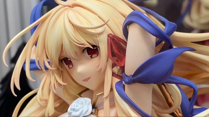 你与我最后的战场，亦或是世界起始的圣战 爱丽丝莉洁·露·涅比利斯9世