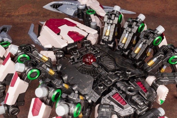 HMM ZOIDS 1/72 EZ-036 死亡毒蝎 ZS