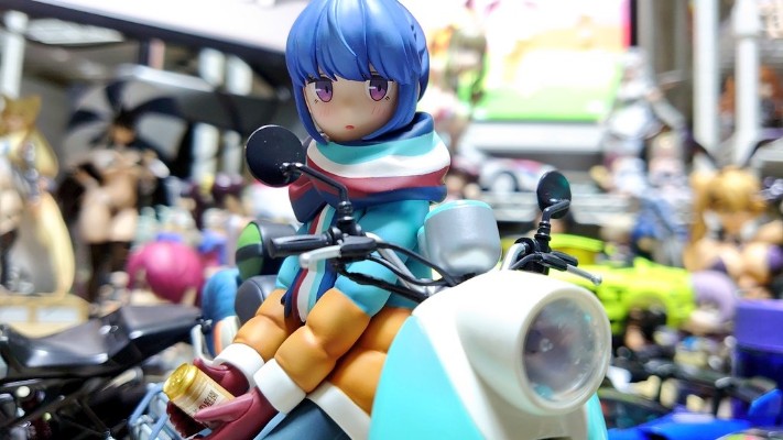 摇曳露营△ 志摩凛