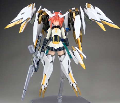 女神装置  机甲爱丽丝 金潟直美​