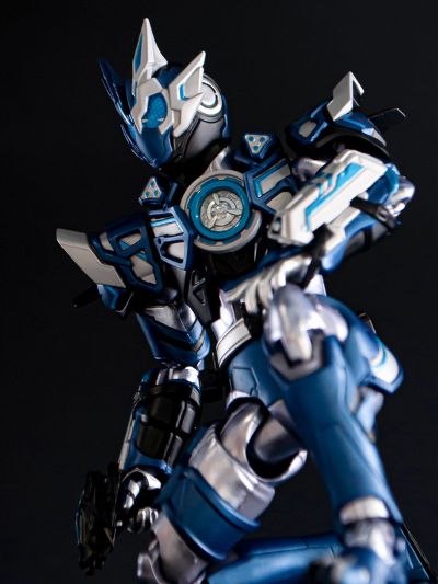 S.H.Figuarts 假面骑士零一 假面骑士俄耳托斯巴尔坎