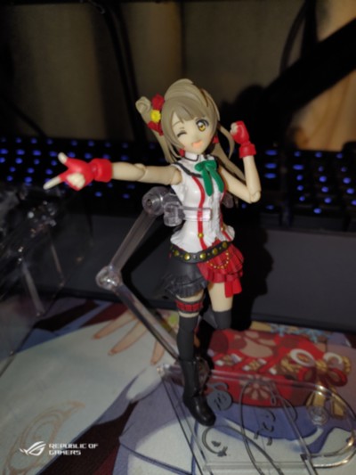 S.H.Figuarts 南小鸟（我们如今正在其中）