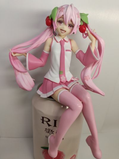 压泡面手办 VOCALOID 初音未来 樱花未来