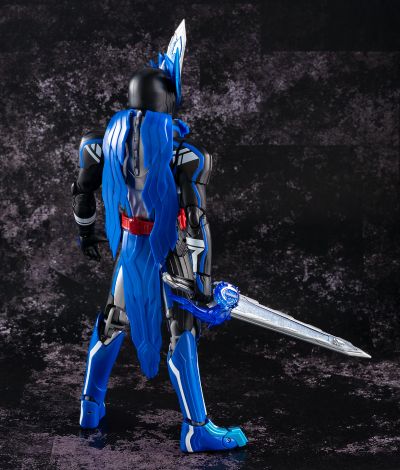 S.H.Figuarts   假面骑士剑锋 雄狮战记