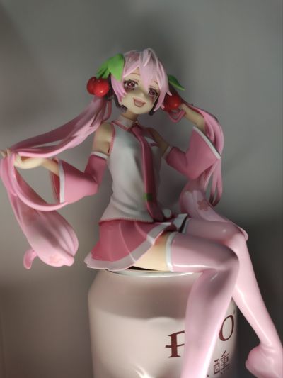 压泡面手办 VOCALOID 初音未来 樱花未来