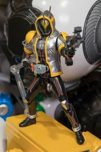 S.H.Figuarts 假面骑士灵骑 爱迪生魂