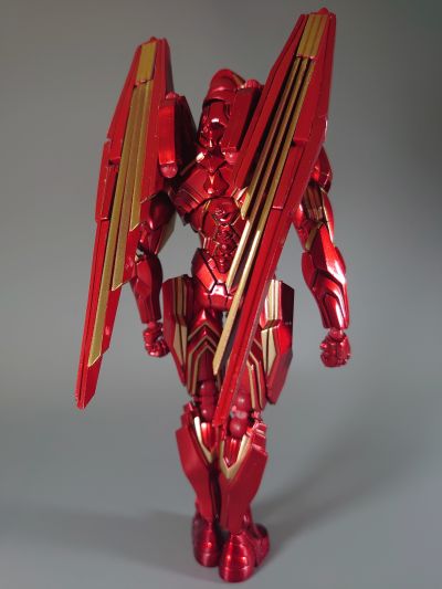 漫威宇宙  Variant Bringarts DESIGNED BY TETSUYA NOMURA 钢铁侠