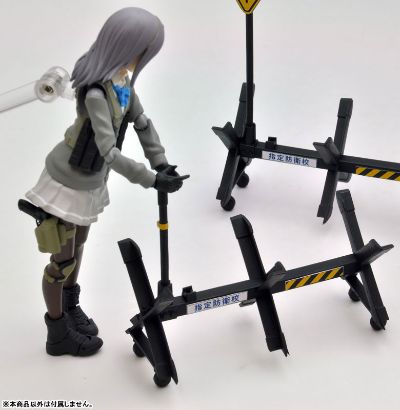 小军械库 [LD029] 指定防卫校的校门(混凝土型)