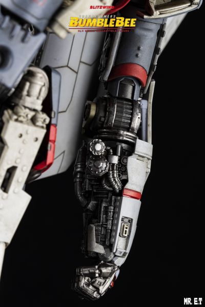 DLX 大黄蜂 闪电