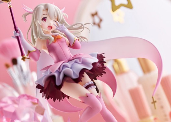 Fate/kaleid liner 魔法少女☆伊莉雅 Prisma☆Phantasm 伊莉雅斯菲尔·冯·爱因兹贝伦 眨眼ver.