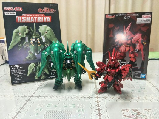 SD高达 EX-Standard 机动战士高达 逆袭的夏亚 MSN-04 沙扎比