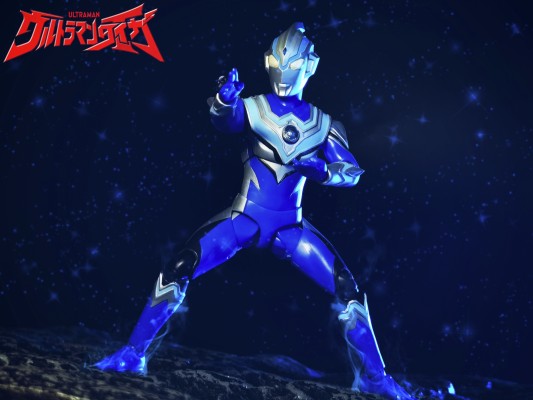 S.H.Figuarts 泰迦奥特曼 风马奥特曼