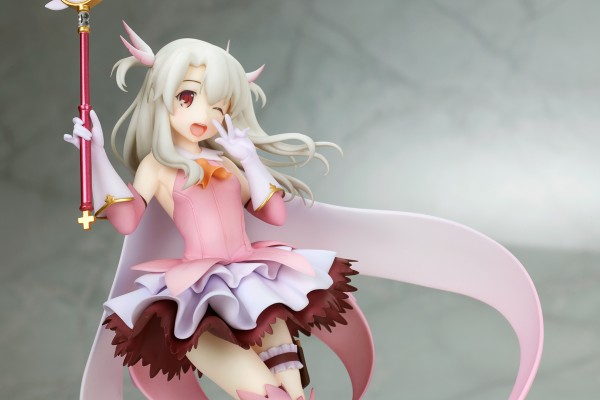 Fate/kaleid liner 魔法少女☆伊莉雅 Prisma☆Phantasm 伊莉雅斯菲尔·冯·爱因兹贝伦 眨眼ver.