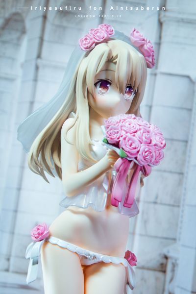 婚纱比基尼伊莉雅