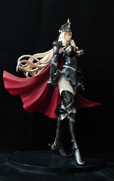 少女骑士物语 	苏莉亚·库玛尼·爱因特里 黑色版