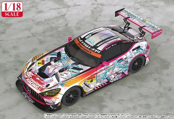 初音未来 GT企划 1/18 GOODSMILE 初音未来 AMG 2021 SUPER GT参战100战纪念款