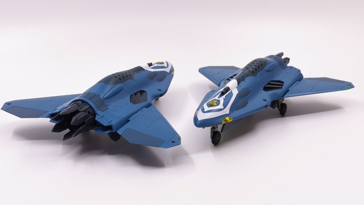 DX超合金 剧场版 超时空要塞Δ 激情的女武神 VF-31F 齐格菲用利刃·魔龙配件包