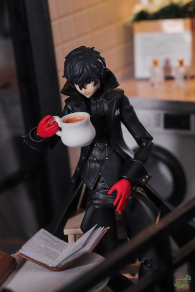 figma #256 女神异闻录4 无敌究极后桥背摔 主角