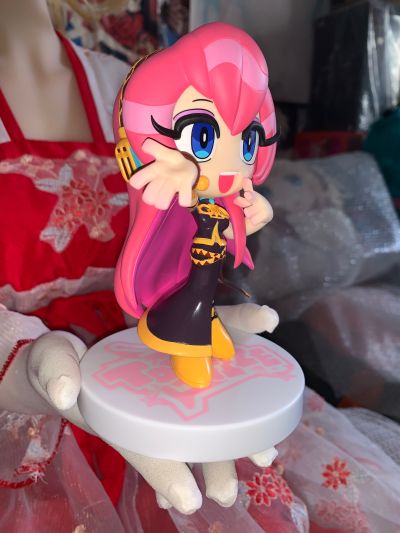 TOONIZ  巡音流歌 美式卡通配色