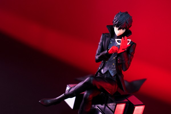 压泡面手办 女神异闻录5皇家版 主人公 雨宫莲