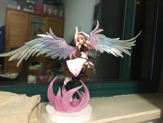 秽翼的尤斯蒂娅 尤斯蒂娅・阿斯特莉亚 -炽天使版-