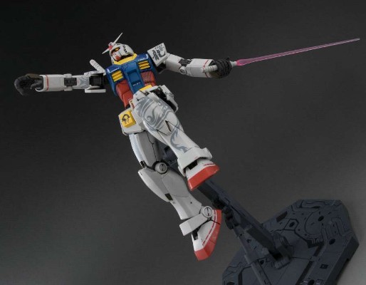 MG 1/100 机动战士高达 RX-78-2 高达 Ver.2.0