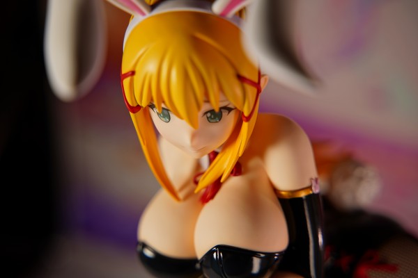 B-style 	为美好的世界献上祝福！ 达斯提尼斯·福特·拉拉蒂娜