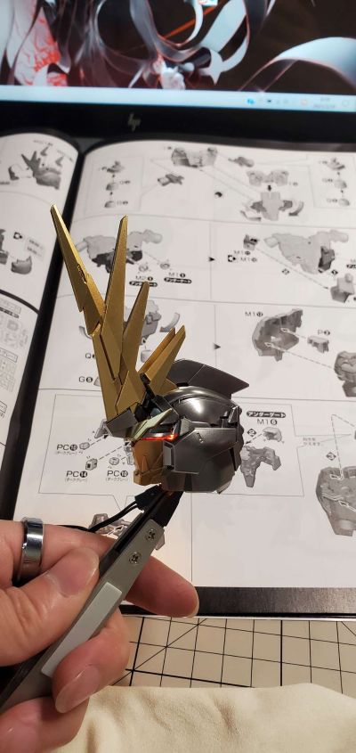 PG 1/60  独角兽高达3号机 菲尼克斯（机动战士高达NT版）