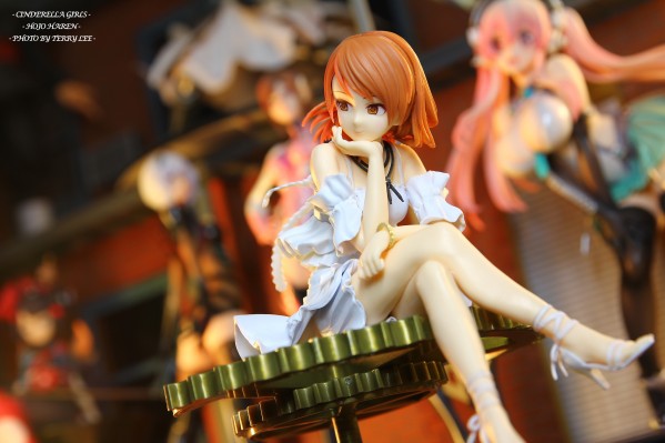 【随拍分享】北条加莲-端坐于组装齿轮上的女孩