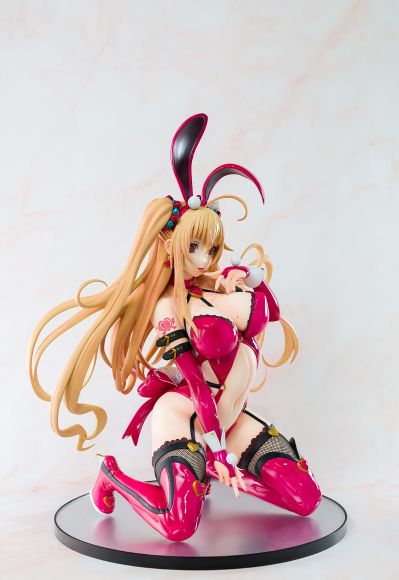 卡萝琳・尤莉 兔女郎