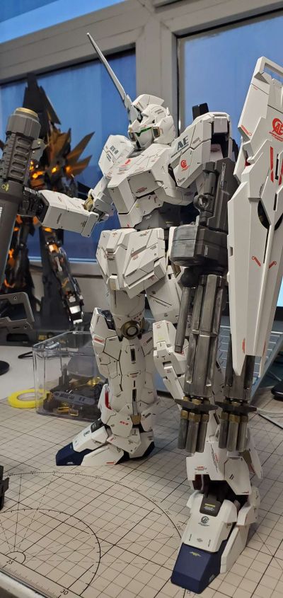 PG 1/60  独角兽高达三号机 凤凰（机动战士高达NT版）