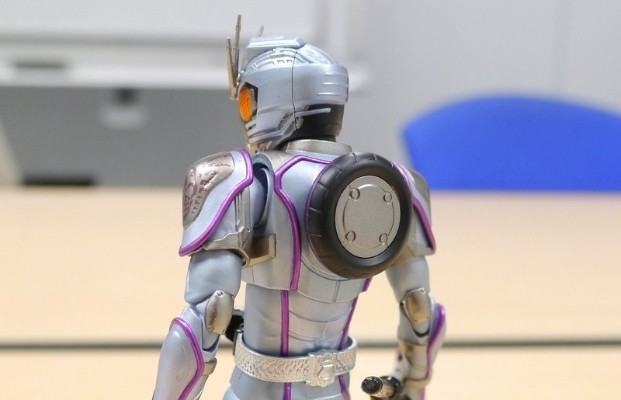 S.H.Figuarts  假面骑士追猎者